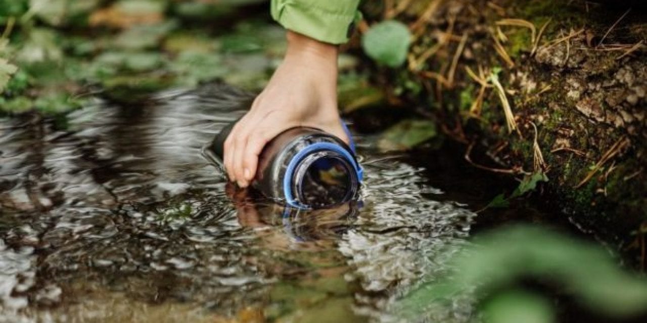 10 Best Filtered Water Bottles to Purify Stream Water and Tap Water