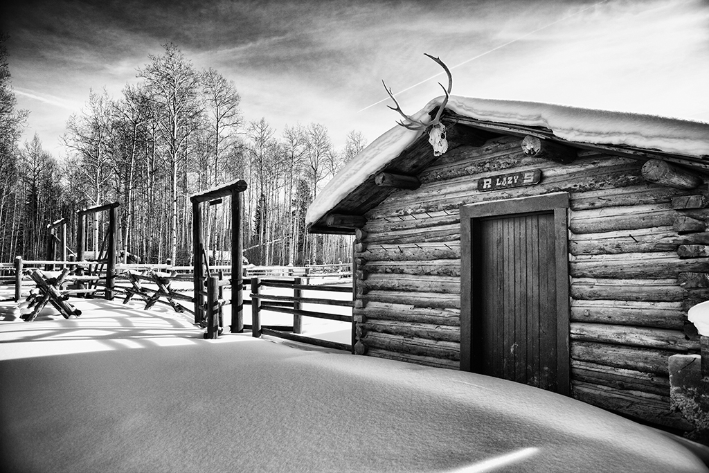 Photo of a building during winter at R Lazy S ranch.