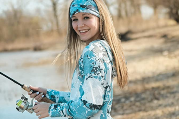 5 Best Fishing Hoodies for Women of 2021: Water & Stain-Resistant