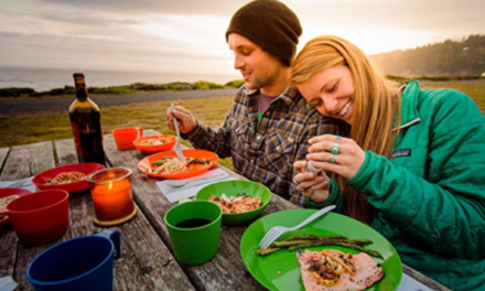 Camping Dishes: 6 Best High-Quality Sets of 2022 + How to Clean Dishes Outdoors