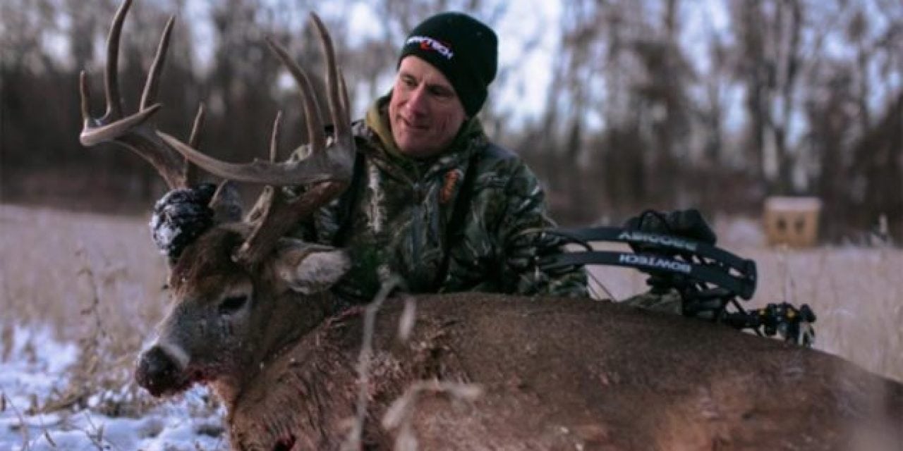 Heartland Bowhunter Shows You How to Age Deer