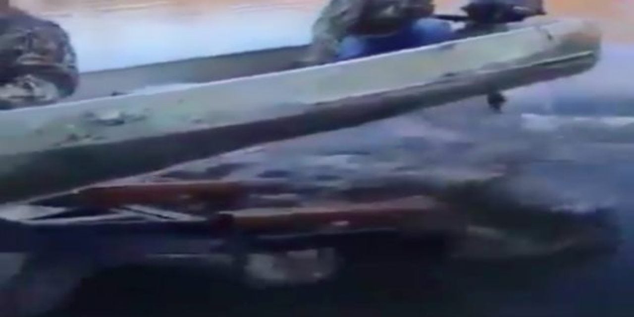 Boat Extraction Fail: Don’t Do What These Guys Did