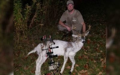 #WhitetailWednesday: New York Man Shoots Unique Piebald Buck