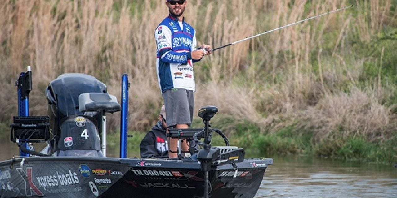 Young Rookie Angler Using Xpress X-21 In Bassmaster Elite Series