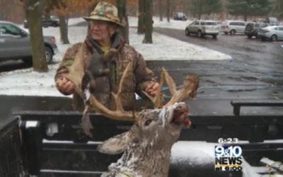 Michigan Hunter Arrows Monster 25-Point Buck in Osceola County