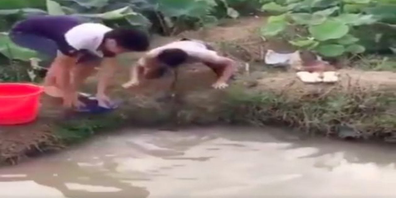 Video: Ever Catch a Snake with Your Lips?