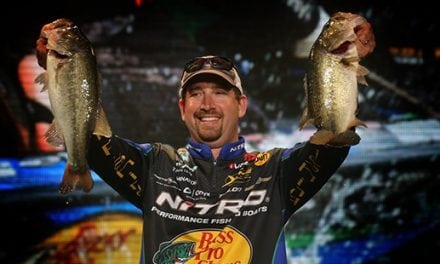 DeFoe Lands lunker on top-secret Storm Arashi Cover Pop in Bassmaster Classic