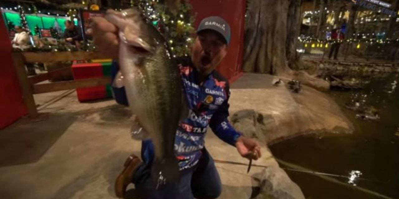 Watch: Scott Martin and Bill Dance Go Fishing…Inside the Bass Pro Shops Pyramid!