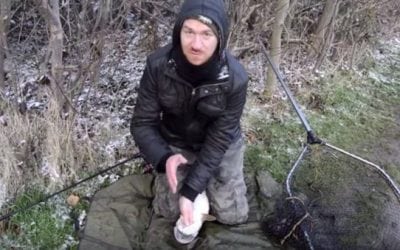 Is This the Best Way to Safely Unhook a Pike?