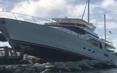 Video: It’s Never a Good Time to Park Your Yacht on the Rocks