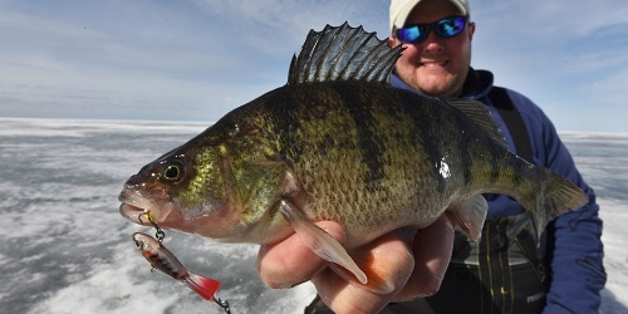 Rotating Power Minnow For Ice Fishing