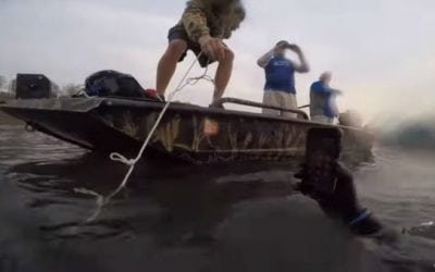 Video: Scuba Divers Help Fisherman Find Lost Phone…and It Still Works!