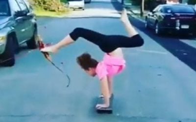 This Girl’s Archery Trick Shot is Epic