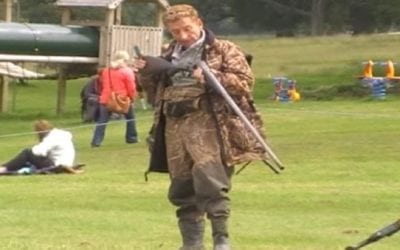Video: Vintage 8-Bore Shotgun Fired at County Fair
