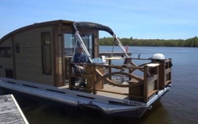 You Have to See This Amazing Tiny House Boat
