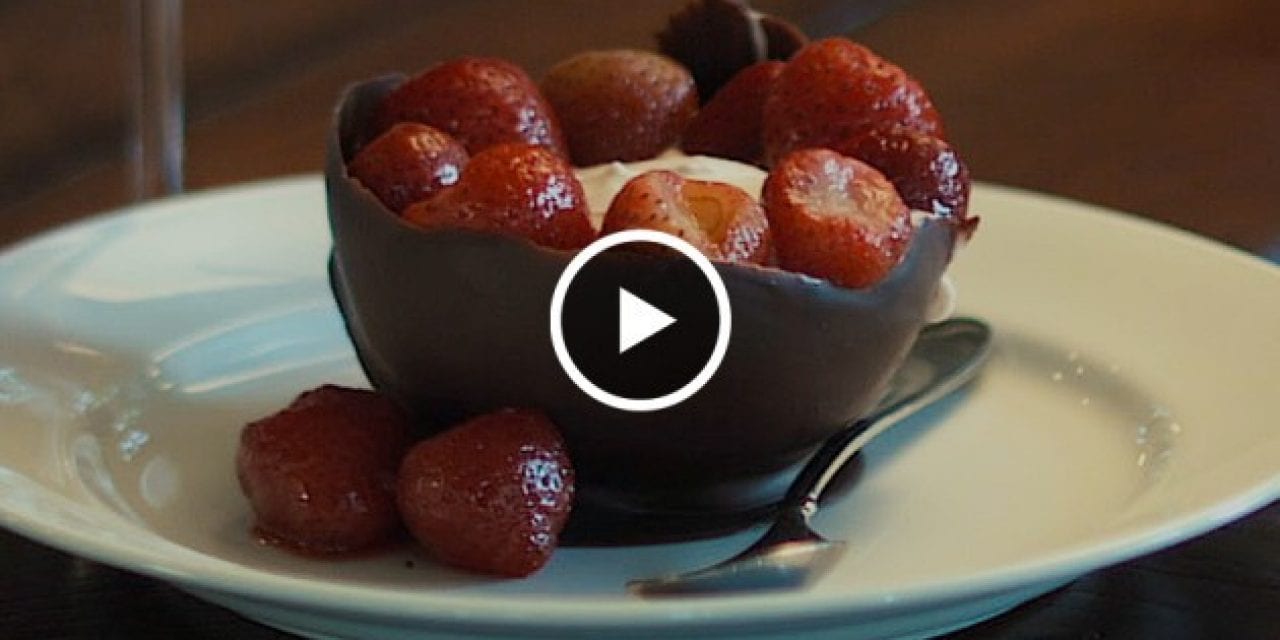 These Chocolate Bowls Filled with Strawberry Mousse Will Be Your Easiest Valentine Gift Yet