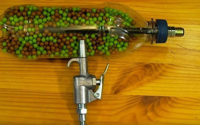 How to Make an Airsoft Machine Gun Out of a Soda Bottle