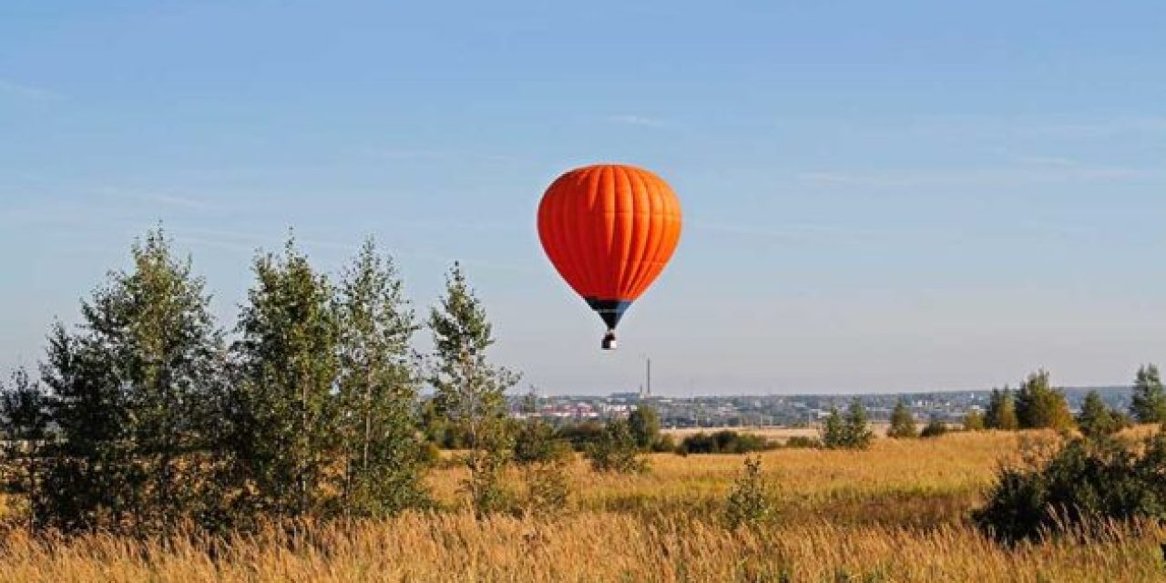 It’s Legal to Hunt Feral Hogs from a Hot Air Balloon in Texas, But Has Anyone Done It?