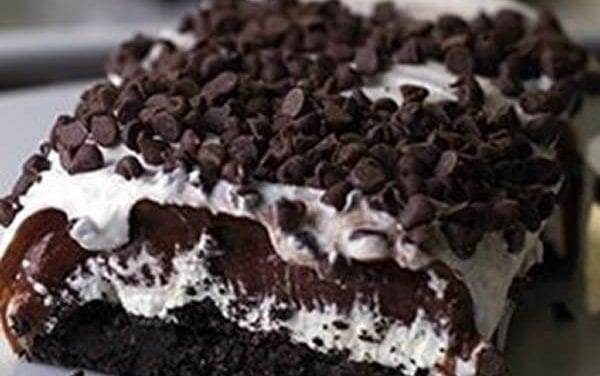 Chocolate Oreo Lasagna