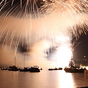 7 Ways to Survive Fourth of July on the Water