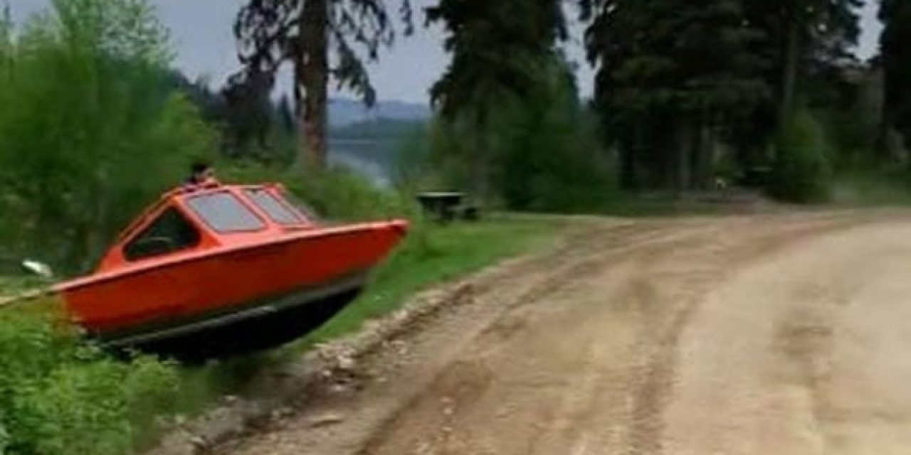 Video: So This Is How a Canadian Fisherman Crosses the Road