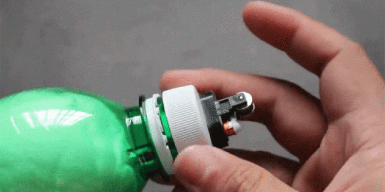 Now You Can Make Your Own Lighter with a Plastic Bottle