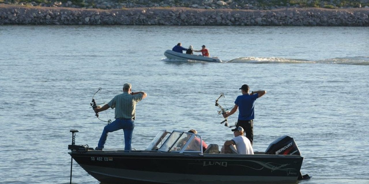 Archery Paddlefish Application Period, 2020