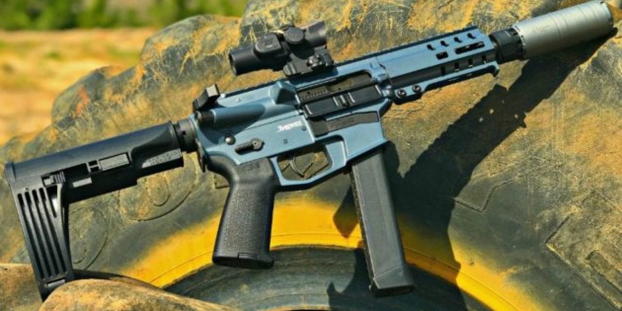 The 4.6-Pound CMMG Banshee AR Proves Size Does Matter