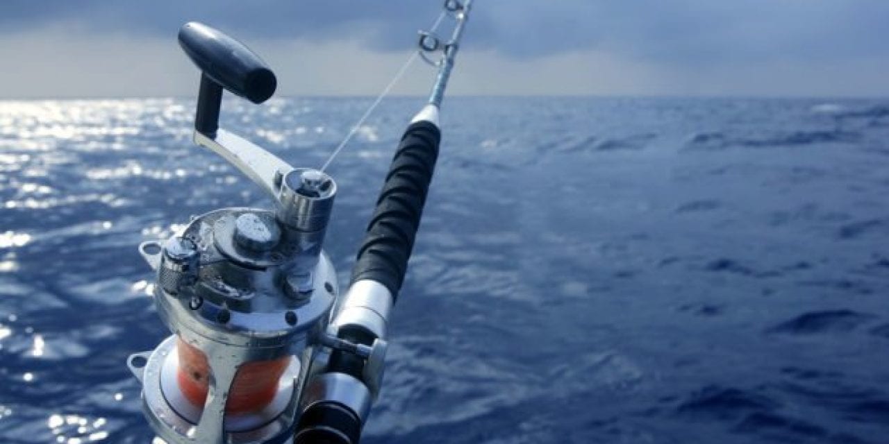 Hawaiian Anglers Donate 220-Pound Tuna to Frontline Workers