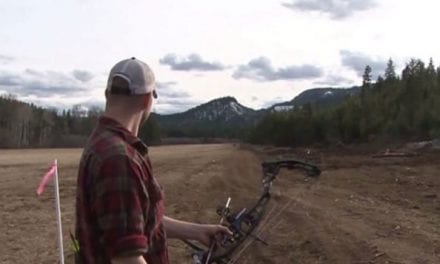 Archer Hits Target From 300 Yards With His Bow