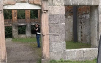 If a Buck Is Behind a Tree, Just Shoot Turning Arrows Like This Guy