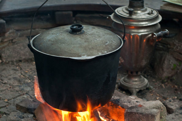 10 Dutch Oven Recipes for Camping