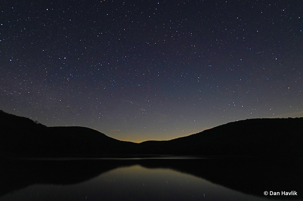 Astrophotography image taken with a Sony FE 14mm F.18 G Master lens.