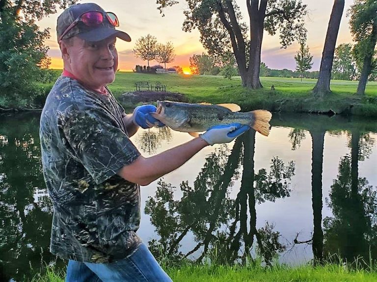 Why Wear Rubber Gloves When Handling Fish? Outdoor Enthusiast