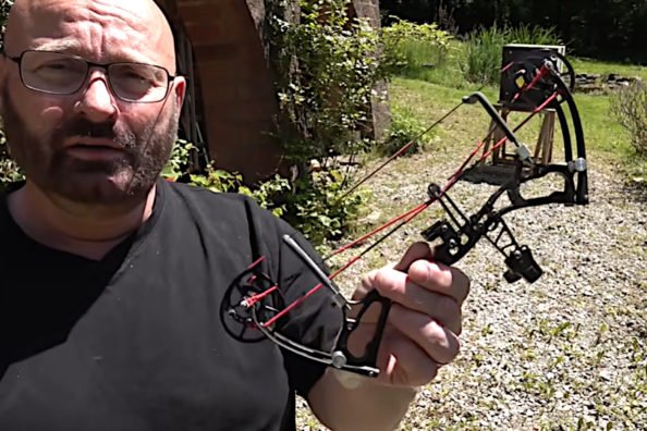 World’s Smallest Compound Bow Fits in the Palm of Your Hand