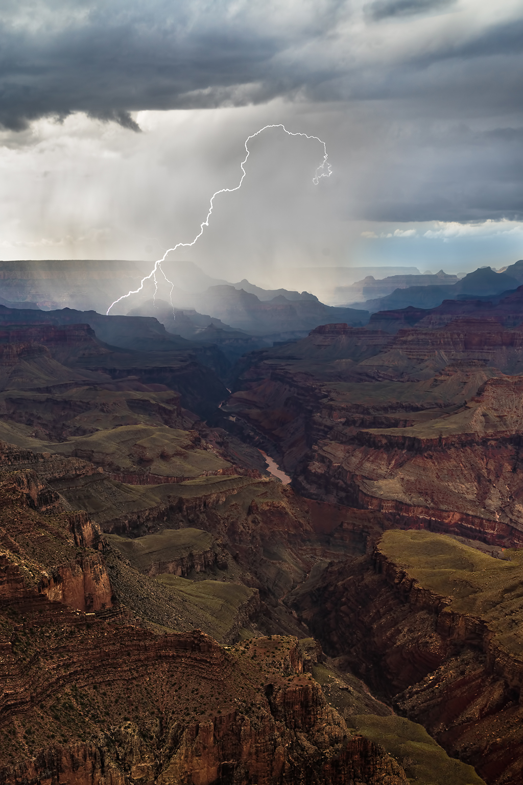 Image of diagonal lightning at Grand Canyon.