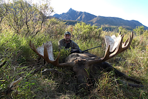 Moose Hunter Drops Giant 72″ Bull at 775 Yards With a Single Shot
