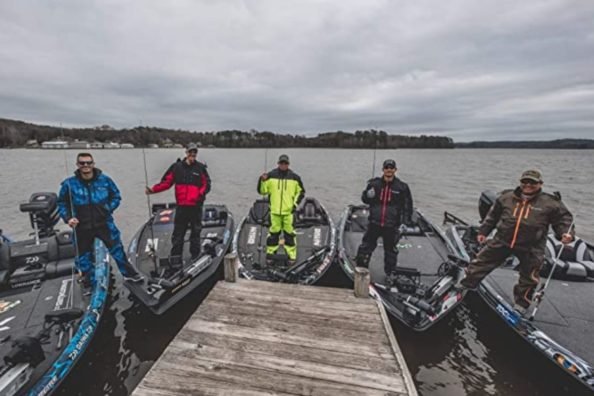 6 Best Men’s Fishing Jackets of 2021: For Rainy Days and Cold Weather