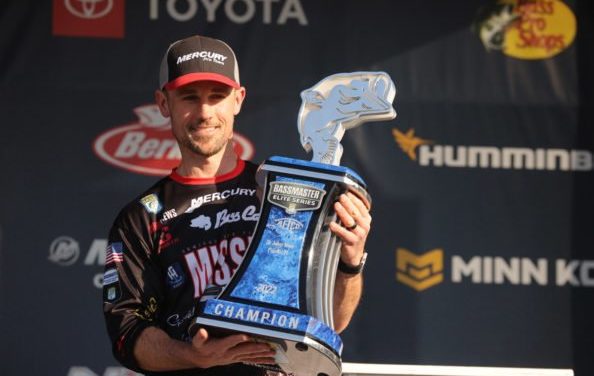 Crews Dominates Bassmaster Elite on St. Johns