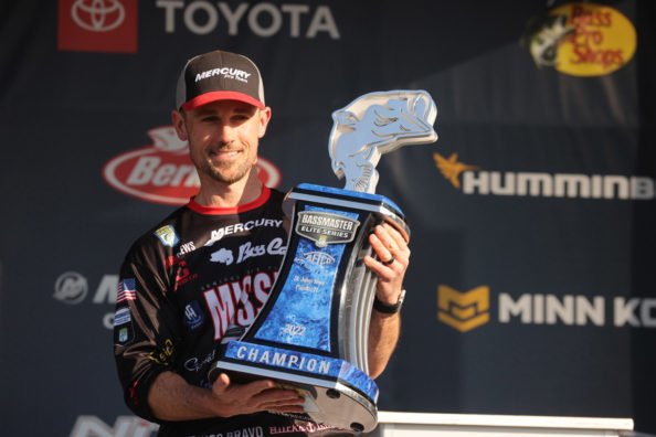 Crews Dominates Bassmaster Elite on St. Johns