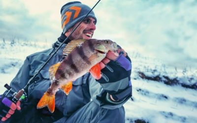 The Best Ways to Stay Warm When Winter Fishing