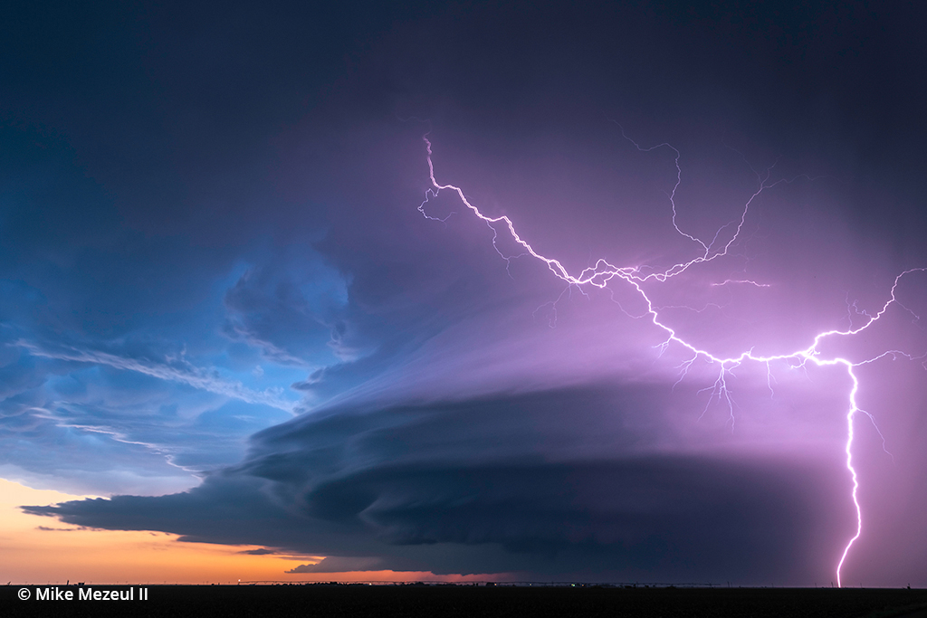 Photo of a lightning storm and supercell in Kansas