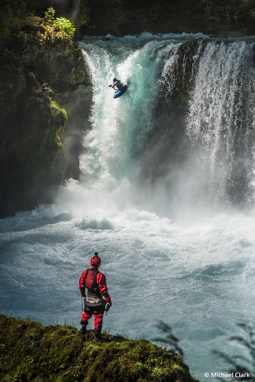 Example of whitewater kayaking photography