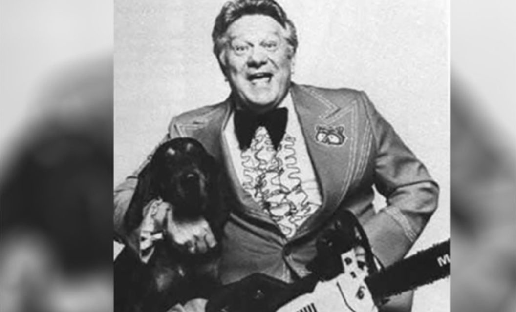 Jerry Clower Tells His Classic Coon Hunting Joke