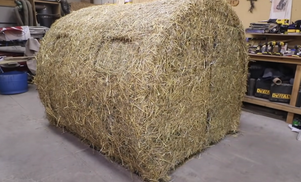 Clever Hay Bale Blind Will Fool Most Farm Deer