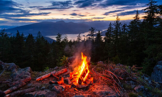 How to Build a Campfire the Right Way